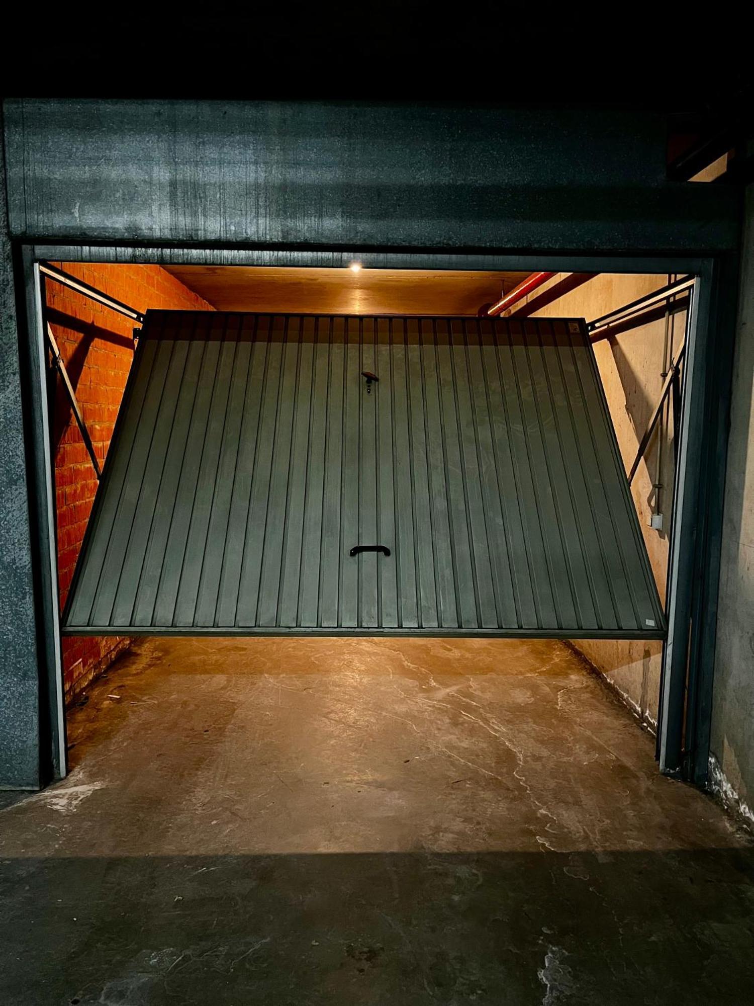 Big Apartment With Parking In Antwerpen Eksteriør billede